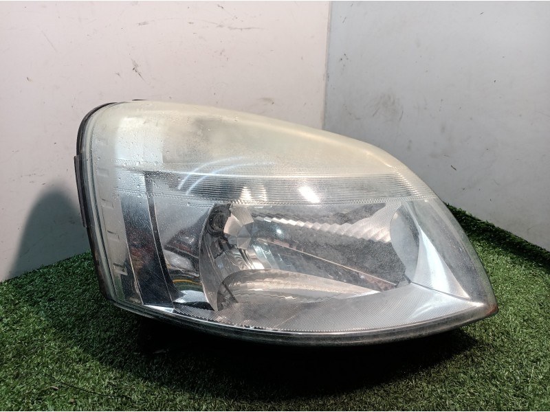 Recambio de faro derecho para ford focus berlina (cak) 1.6 16v cat referencia OEM IAM   