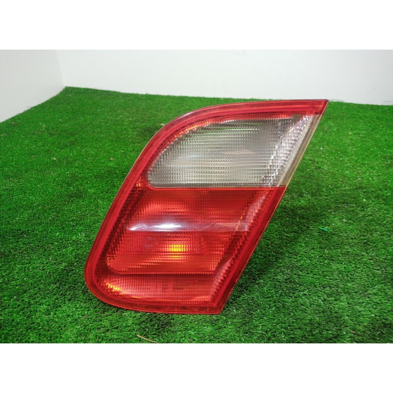Recambio de piloto trasero derecho interior para mercedes-benz clase clk (w208) coupe 200 (208.335) referencia OEM IAM 208820066