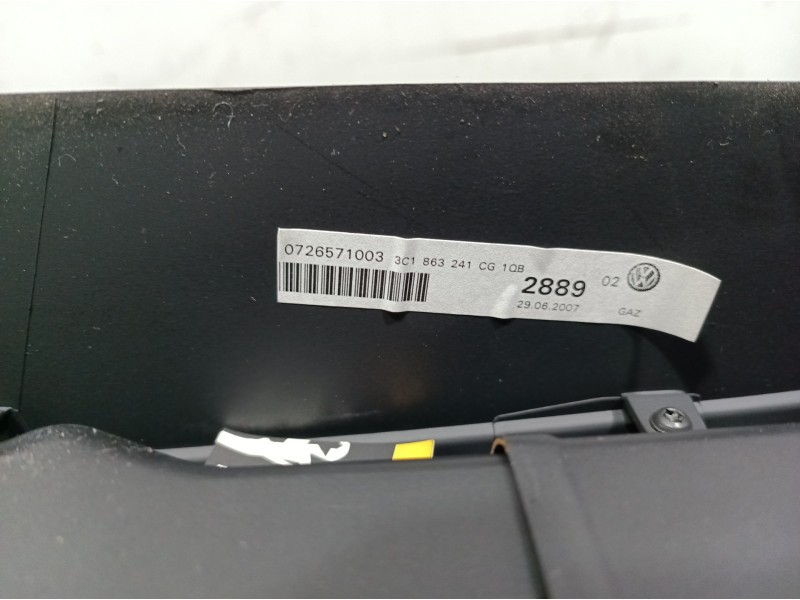 Recambio de consola central tras. para volkswagen passat berlina (3c2) advance referencia OEM IAM 3C0863319AD 3C0858329A 3C08642