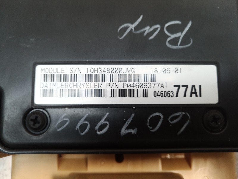 Recambio de caja reles / fusibles para chrysler sebring berlina (jr41) 2.0 le referencia OEM IAM 04606377AI 04606377AI 04606377A