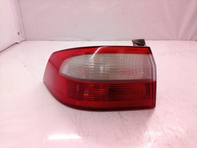 Recambio de piloto trasero izquierdo para renault laguna ii (bg0) privilege referencia OEM IAM   