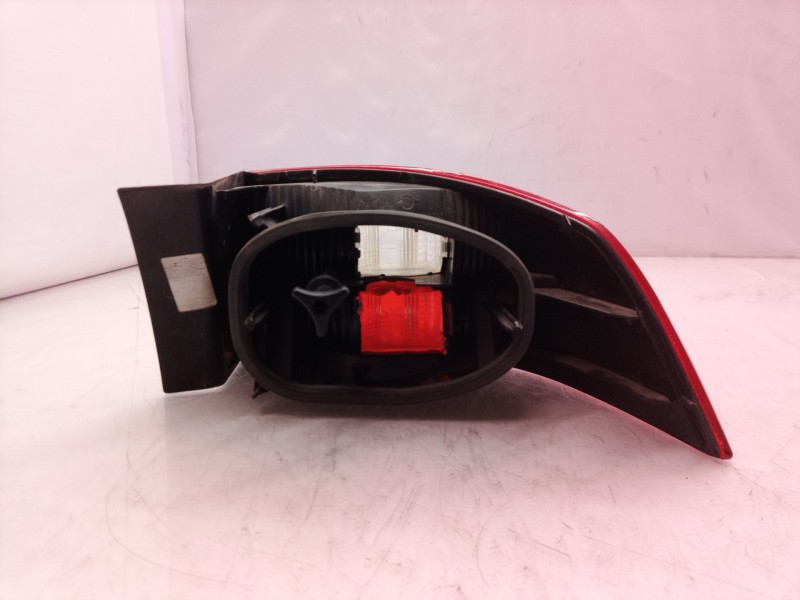 Recambio de piloto trasero izquierdo para renault laguna ii (bg0) privilege referencia OEM IAM   