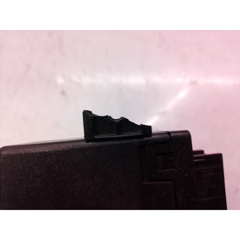 Recambio de centralita cierre para bmw serie 7 (e38) 3.0 v8 cat referencia OEM IAM 05071720 05071720 4378804