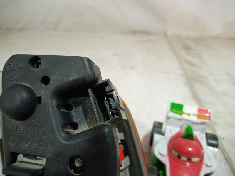 Recambio de piloto trasero maletero derecho para bmw serie 3 berlina (e46) 320d referencia OEM IAM 6907946 6907946 6907946