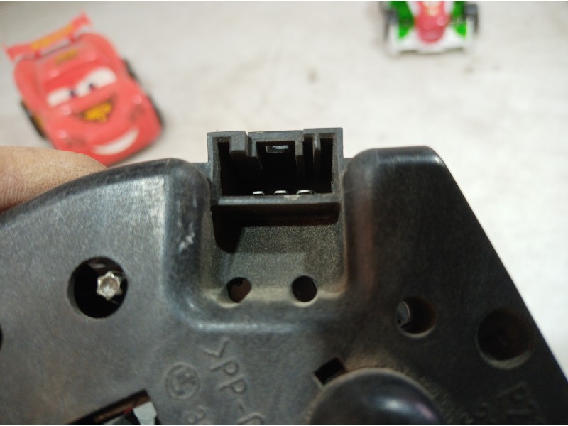 Recambio de piloto trasero maletero izquierdo para bmw serie 3 berlina (e46) 320d referencia OEM IAM 6907937 6907937 6907937