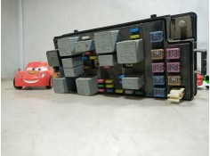 Recambio de caja reles / fusibles para chevrolet evanda referencia OEM IAM 96422832 96422832 96422832 2