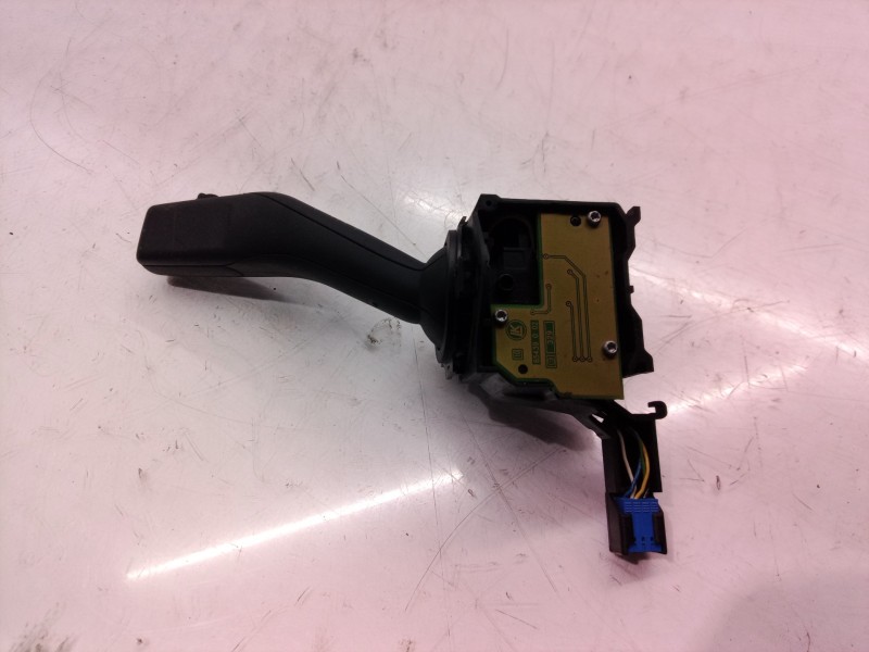 Recambio de mando limpia para volkswagen caddy ka/kb (2k) referencia OEM IAM 1K0953519 1K0953519 1K0953519