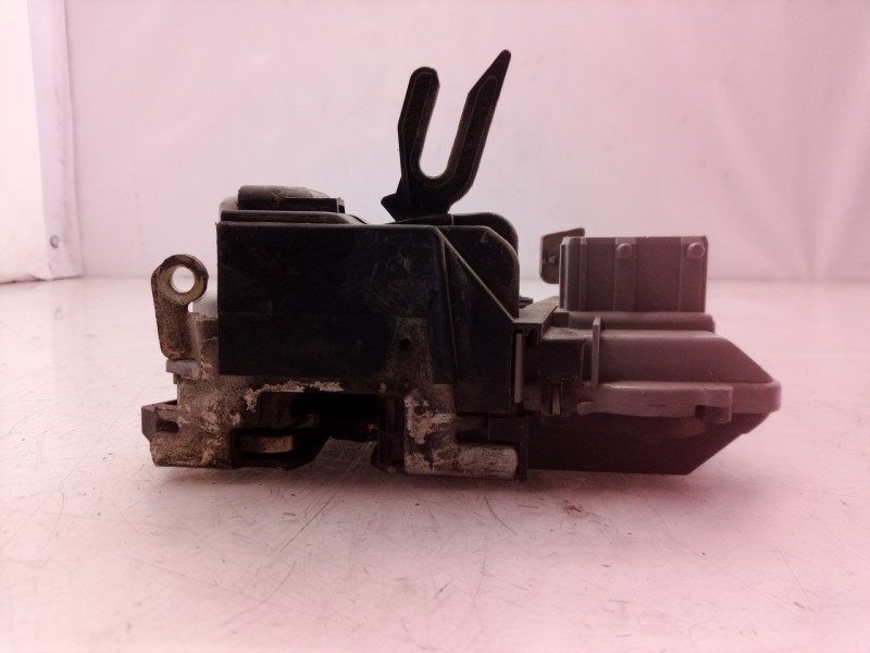 Recambio de cerradura puerta delantera derecha para citroën xsara berlina 1.9 d x referencia OEM IAM   