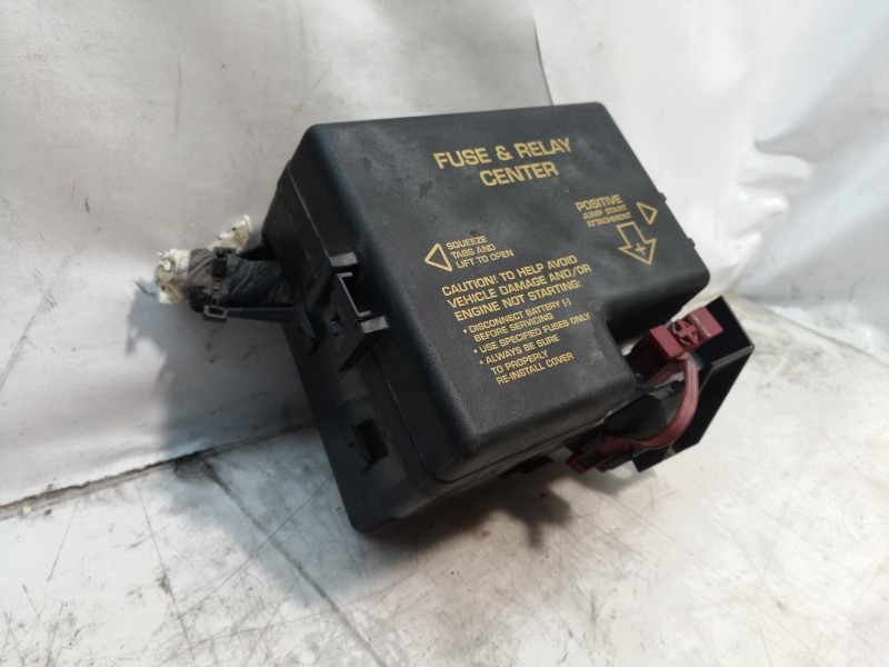 Recambio de caja reles / fusibles para chrysler sebring berlina (jr41) 2.0 le referencia OEM IAM P04608754AF P04608754AF P046087