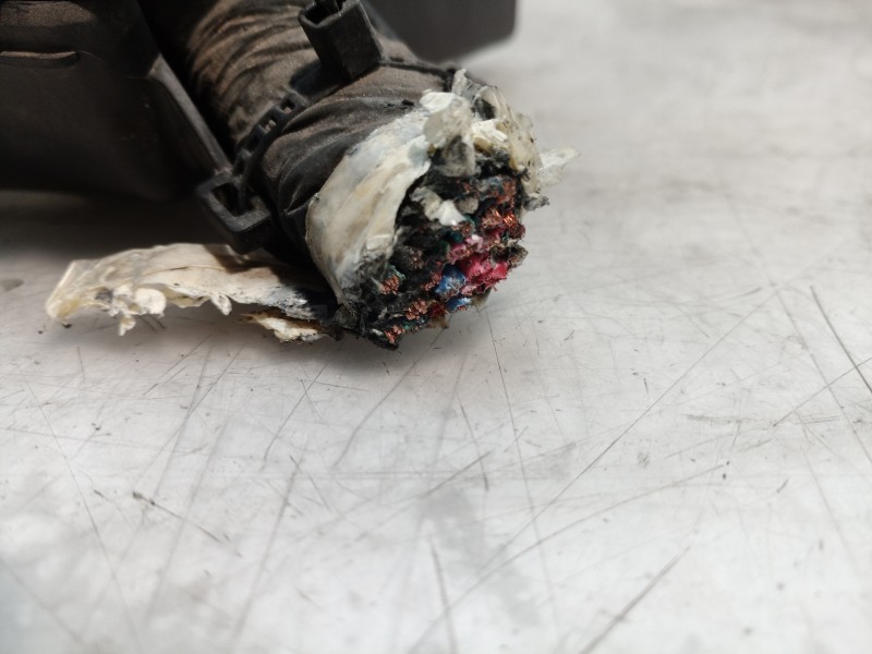 Recambio de caja reles / fusibles para chrysler sebring berlina (jr41) 2.0 le referencia OEM IAM P04608754AF P04608754AF P046087