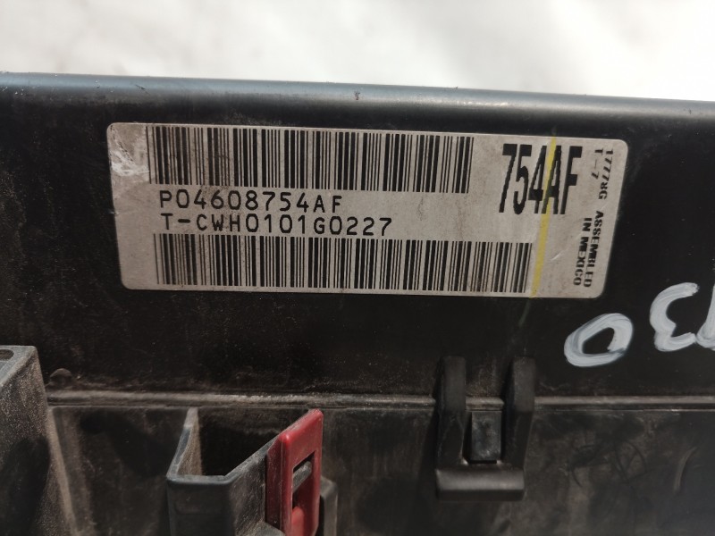 Recambio de caja reles / fusibles para chrysler sebring berlina (jr41) 2.0 le referencia OEM IAM P04608754AF P04608754AF P046087