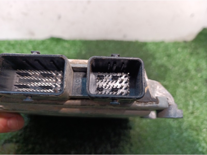 Recambio de centralita motor uce para ford fiesta (cbk) ambiente referencia OEM IAM 3S6112A650LB 3S6112A650LB I002081