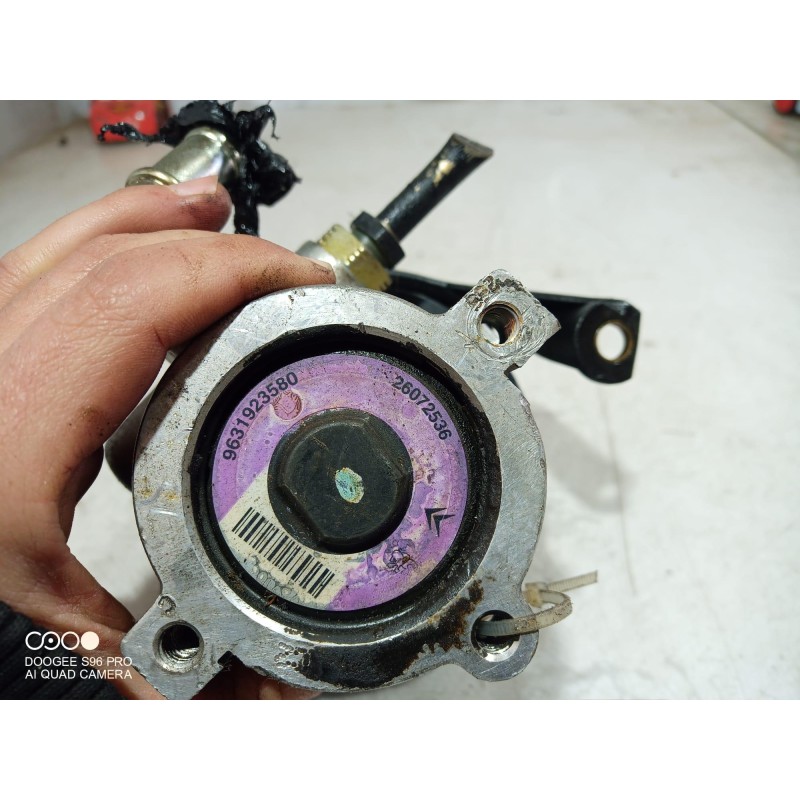 Recambio de bomba direccion para citroën xsara berlina 1.9 td x referencia OEM IAM 9631923580 9631923580 20672536