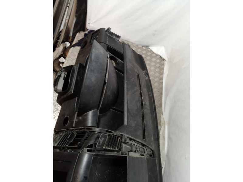 Recambio de salpicadero para volkswagen crafter caja cerrada 2.0 tdi referencia OEM IAM   