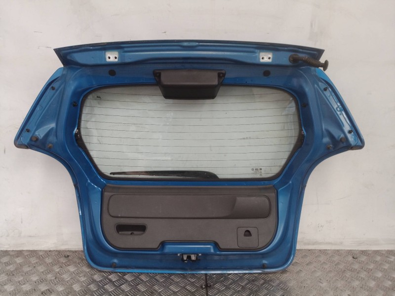 Recambio de porton trasero para chevrolet spark lt referencia OEM IAM   