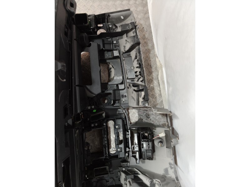 Recambio de salpicadero para volkswagen crafter caja cerrada 2.0 tdi referencia OEM IAM   