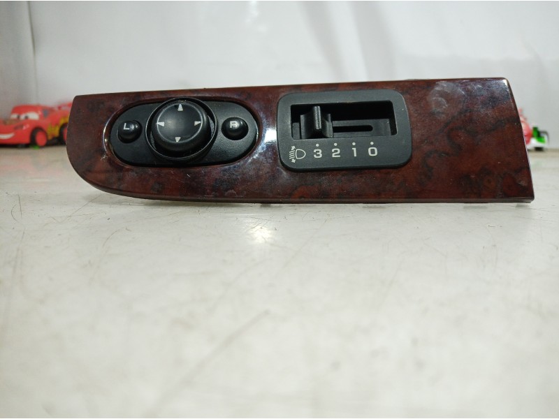 Recambio de mando retrovisor para chrysler sebring berlina (jr41) 2.0 le referencia OEM IAM 04608505AB 04608505AB 04608509AA