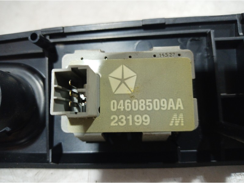 Recambio de mando retrovisor para chrysler sebring berlina (jr41) 2.0 le referencia OEM IAM 04608505AB 04608505AB 04608509AA