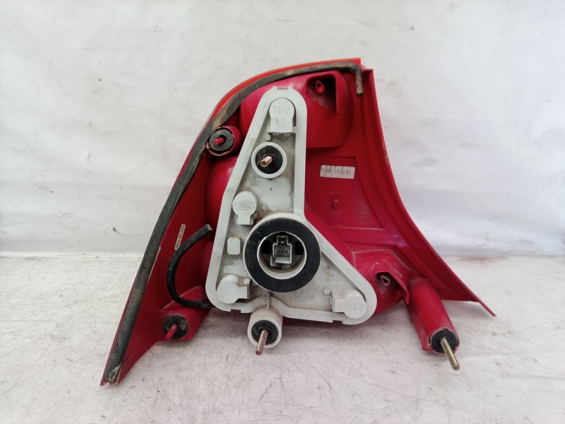 Recambio de piloto trasero derecho para ford focus berlina (cak) ambiente referencia OEM IAM 1150021 1150021 1150021