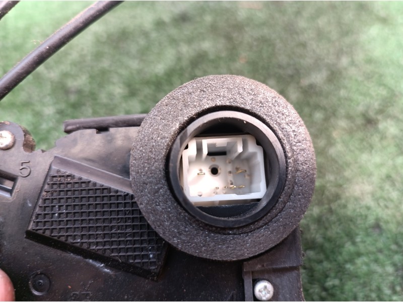 Recambio de cerradura puerta delantera derecha para toyota yaris (ksp9/scp9/nlp9) básico referencia OEM IAM   