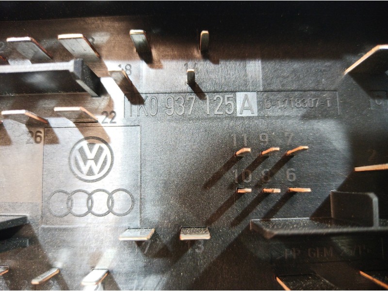 Recambio de caja reles / fusibles para volkswagen golf v berlina (1k1) conceptline (e) referencia OEM IAM 1K0937125A 1K0937125A 
