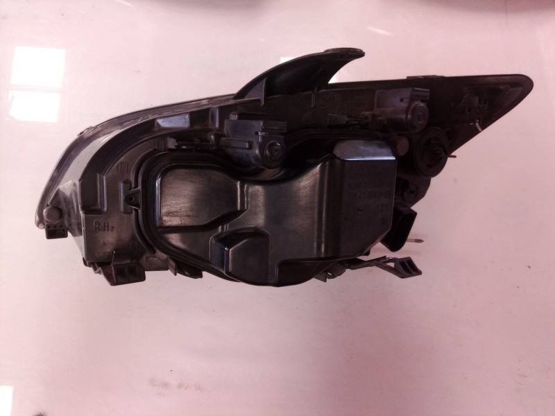 Recambio de faro derecho para ford focus berlina (cap) trend referencia OEM IAM 4M5113K060AA 4M5113K060AA VP4M5X13K060AA