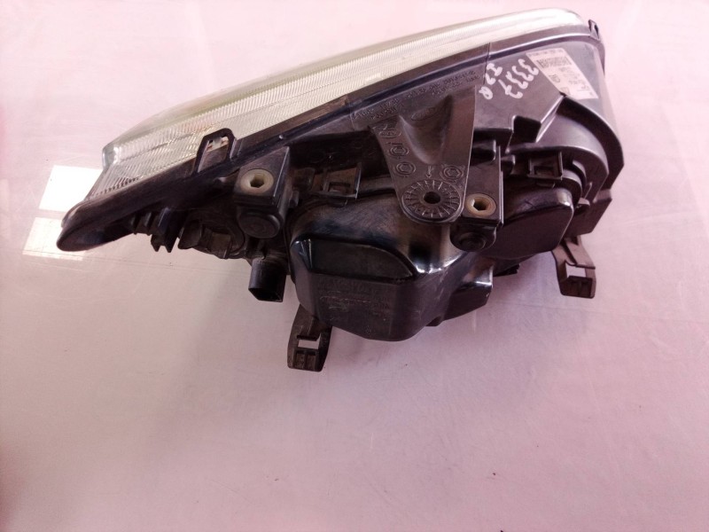 Recambio de faro izquierdo para ford focus berlina (cap) trend referencia OEM IAM 4M5113W030AC 4M5113W030AC 4M5113W030AC