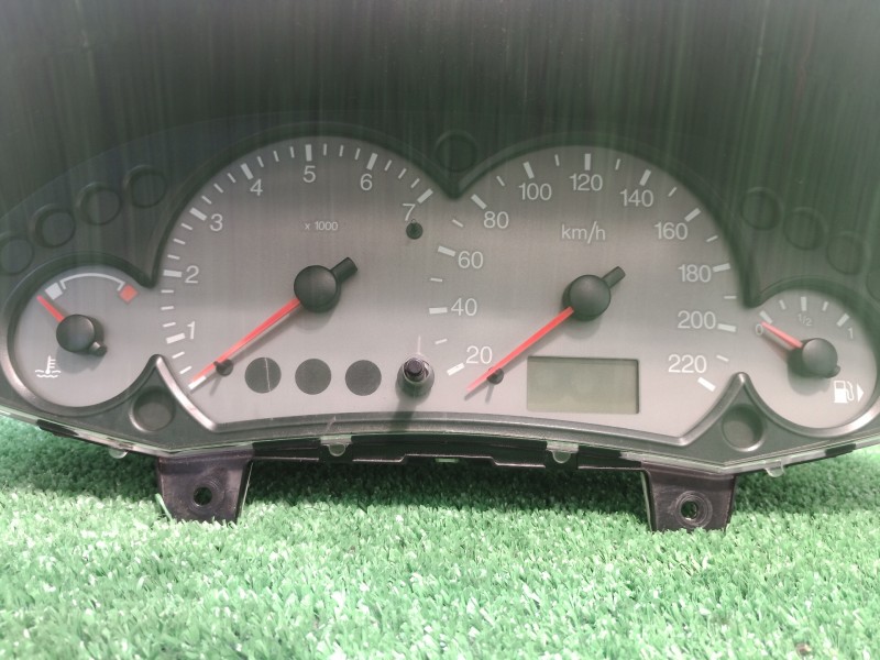 Recambio de cuadro instrumentos para ford focus berlina (cak) referencia OEM IAM 98AP10841BC 98AP10841BC 98AP10841