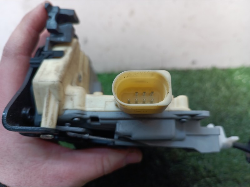 Recambio de cerradura puerta delantera derecha para volkswagen tiguan (5n1) 2.0 tdi referencia OEM IAM 3C1837016A 3C1837016A 3C1