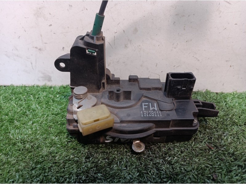 Recambio de cerradura puerta delantera izquierda para opel astra h berlina cosmo referencia OEM IAM 13128111 13128111 13128111