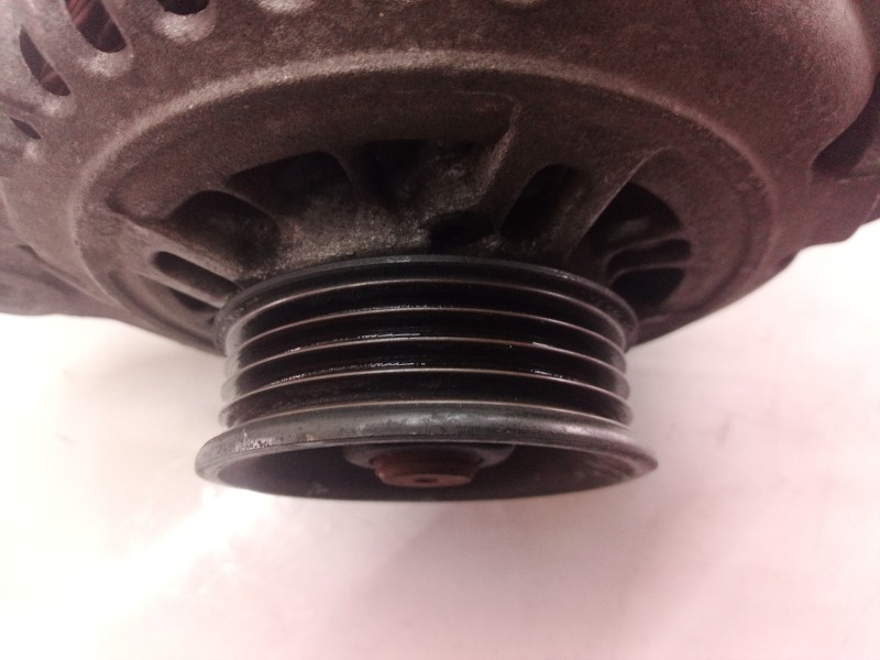 Recambio de alternador para kia shuma ii 1.6 ls 4 berlina referencia OEM IAM OK30C18300 OK30C18300 OK30C18300