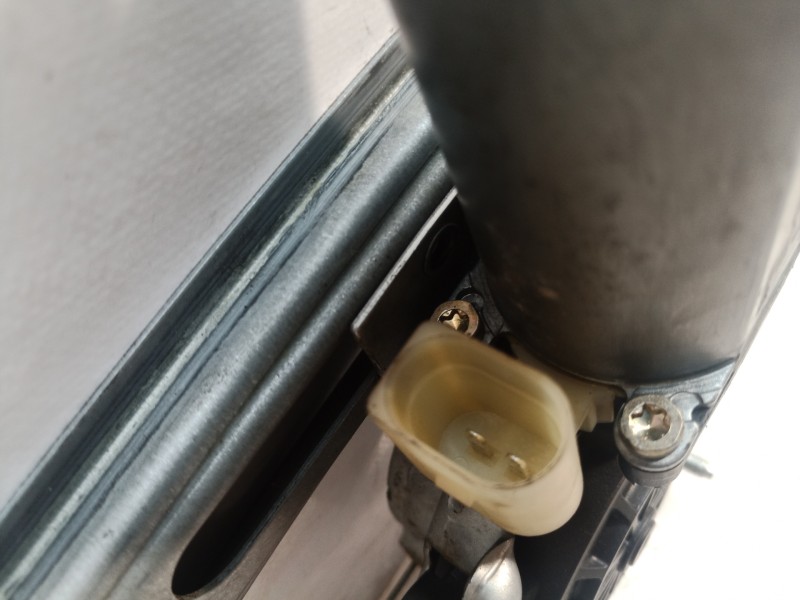 Recambio de elevalunas trasero izquierdo para bmw serie 3 touring (e46) 330xi referencia OEM IAM 676283620660 676283620660 67628