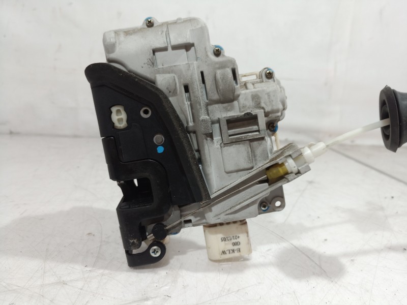 Recambio de cerradura puerta trasera izquierda para audi q7 (4l) 4l/xbunq1 referencia OEM IAM 304839015 304839015 304839015