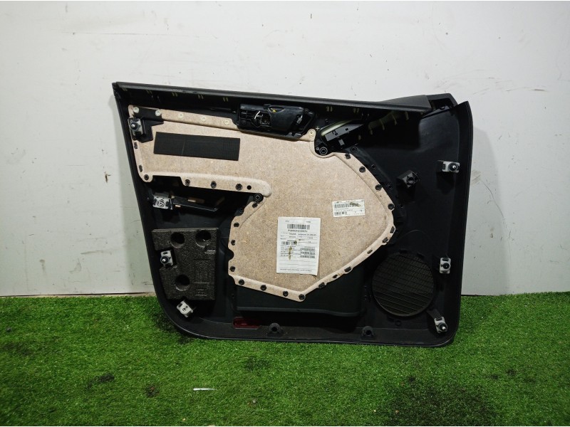 Recambio de guarnecido puerta delantera derecha para volkswagen tiguan (5n1) 2.0 tdi referencia OEM IAM 5N0012002A 5N0867012 5N1