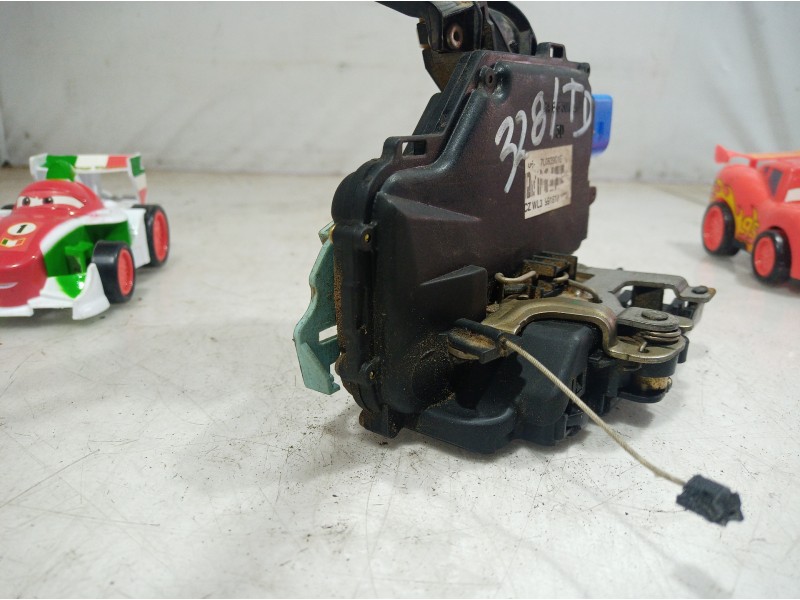 Recambio de cerradura puerta delantera derecha para volkswagen touareg (7la) tdi r5 referencia OEM IAM 7L0839016 7L0839016 7L083