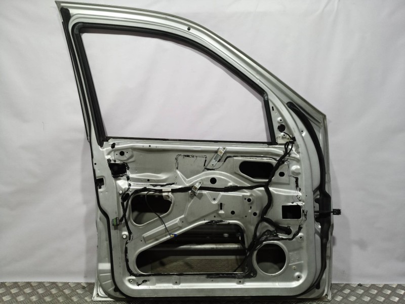 Recambio de puerta delantera izquierda para mercedes-benz clase m (w163) 400 cdi (163.128) referencia OEM IAM   