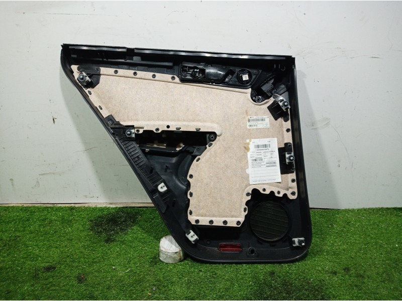 Recambio de guarnecido puerta trasera derecha para volkswagen tiguan (5n1) 2.0 tdi referencia OEM IAM 5N0212000B 5N0212000B 5N08
