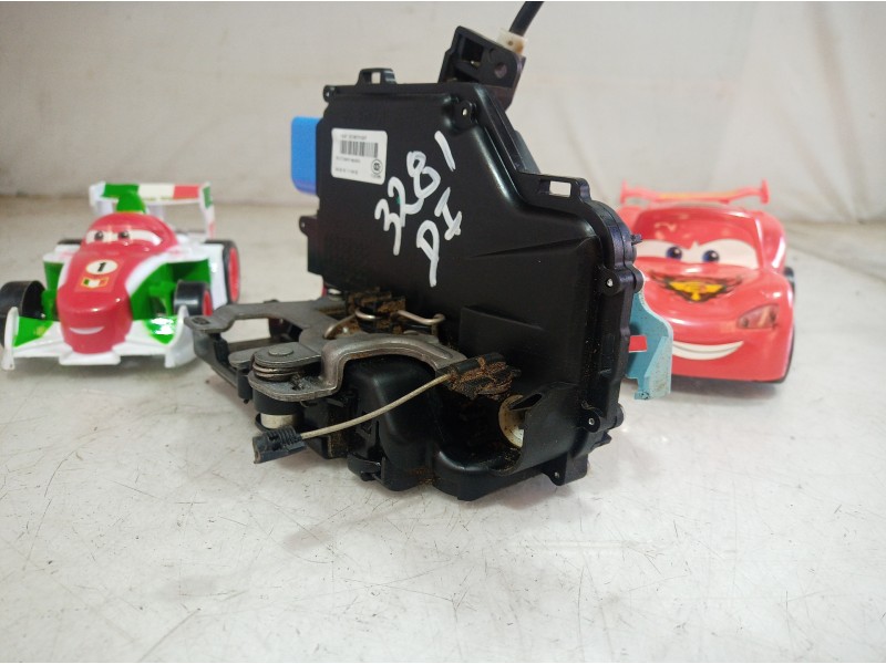 Recambio de cerradura puerta delantera izquierda para volkswagen touareg (7la) tdi r5 referencia OEM IAM 3D1837015AP 3D1837015AP