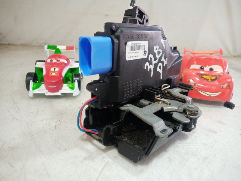 Recambio de cerradura puerta delantera izquierda para volkswagen touareg (7la) tdi r5 referencia OEM IAM 3D1837015AP 3D1837015AP