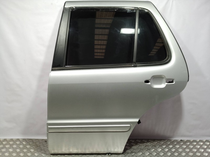 Recambio de puerta trasera izquierda para mercedes-benz clase m (w163) 400 cdi (163.128) referencia OEM IAM   