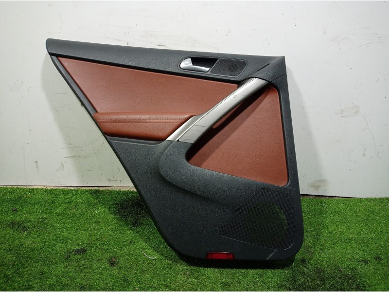 Recambio de guarnecido puerta trasera izquierda para volkswagen tiguan (5n1) 2.0 tdi referencia OEM IAM 5N0211000B 5N0211000B 5N