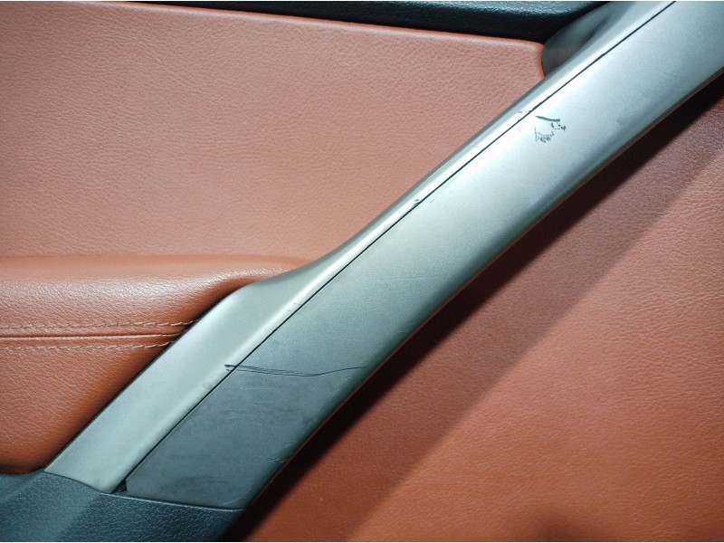 Recambio de guarnecido puerta trasera izquierda para volkswagen tiguan (5n1) 2.0 tdi referencia OEM IAM 5N0211000B 5N0211000B 5N