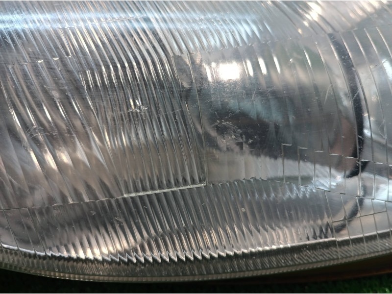 Recambio de faro derecho para peugeot 206 berlina referencia OEM IAM   