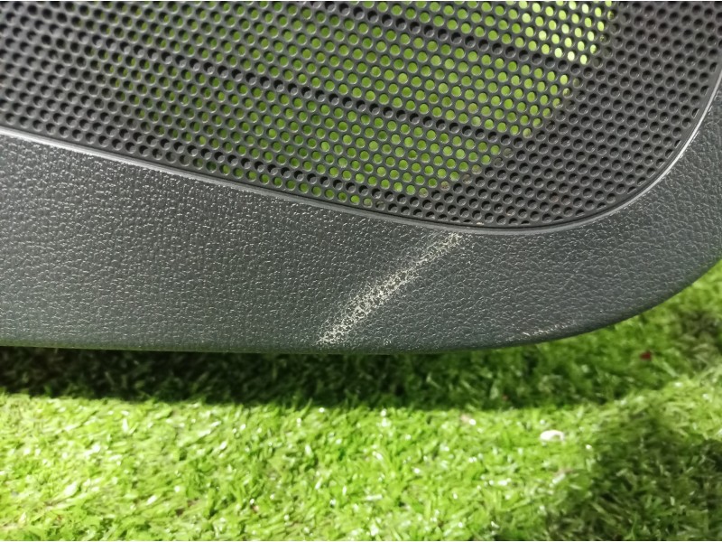 Recambio de guarnecido puerta trasera izquierda para volkswagen tiguan (5n1) 2.0 tdi referencia OEM IAM 5N0211000B 5N0211000B 5N