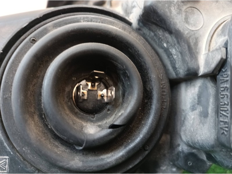 Recambio de faro derecho para peugeot 206 berlina referencia OEM IAM   