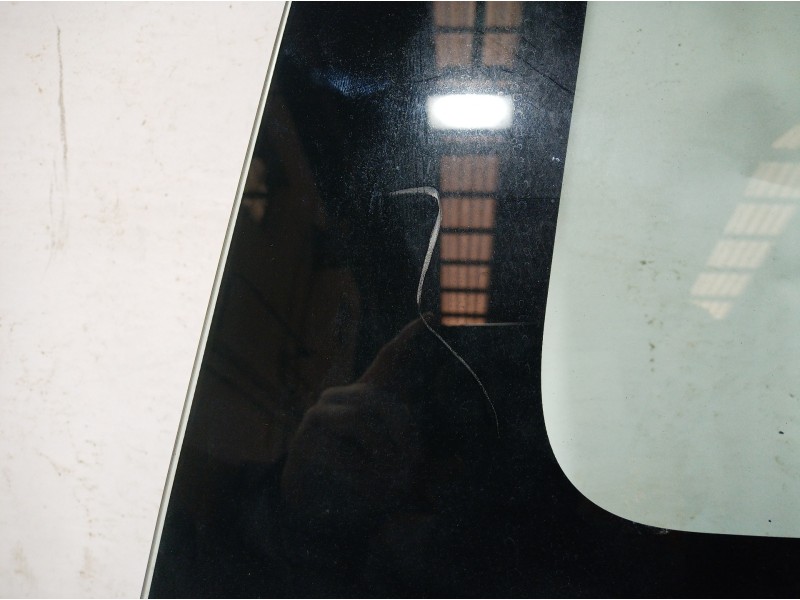 Recambio de puerta trasera izquierda para peugeot 107 básico referencia OEM IAM   