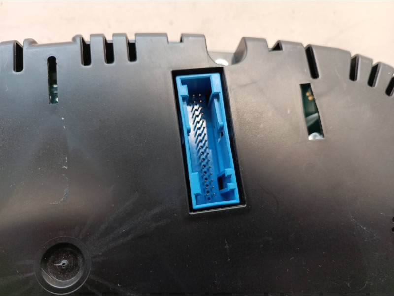 Recambio de cuadro instrumentos para volkswagen touareg (7la) tdi r5 referencia OEM IAM 1T0920875J 1T0920875J A2C53219792