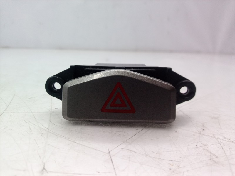 Recambio de warning para daewoo kalos 1.4 se referencia OEM IAM 864W0140 864W0140 864W0140