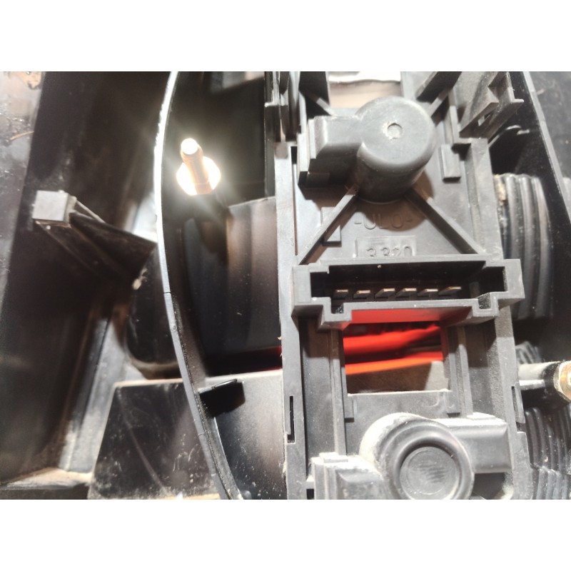 Recambio de piloto trasero izquierdo para mercedes-benz clase a (w168) 140 (168.031) referencia OEM IAM 16882027 16882027 168820