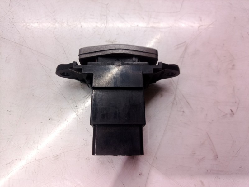 Recambio de warning para daewoo kalos 1.4 se referencia OEM IAM 864W0140 864W0140 864W0140